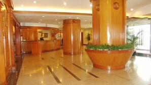 Lobby - Gloria Plaza Hotel Dalian (Dalian)