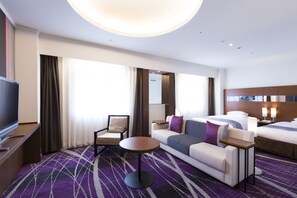 In-room safe, iron/ironing board, free WiFi, bed sheets