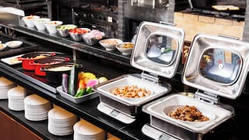 Serveert ontbijt