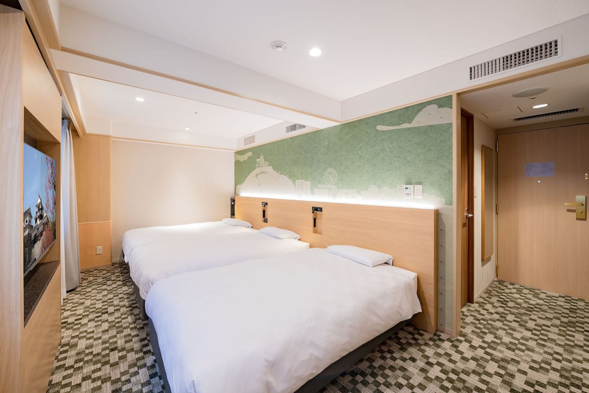Superior Triple, Non Smoking (Renewal) | Iron/ironing board, free WiFi, bed sheets