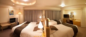 Basic Quadruple Room, Non Smoking (Mount)