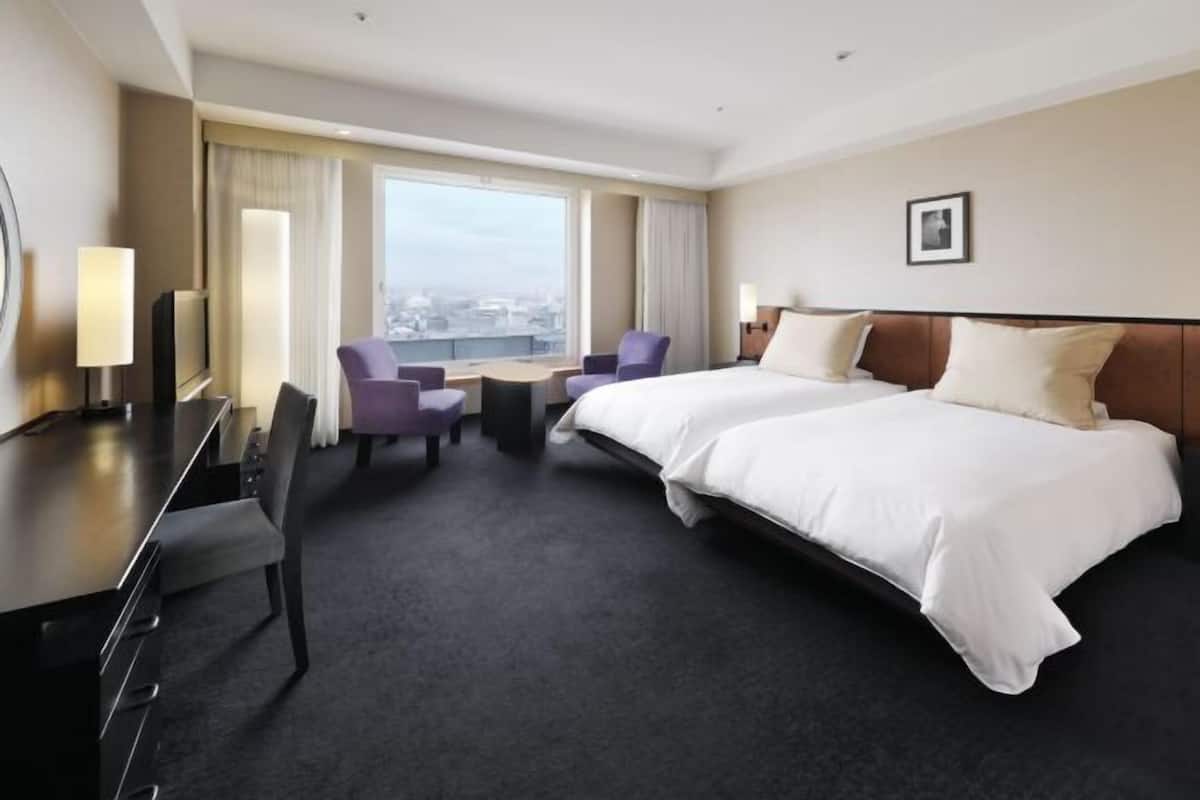 1 bedroom, premium bedding, down comforters, minibar