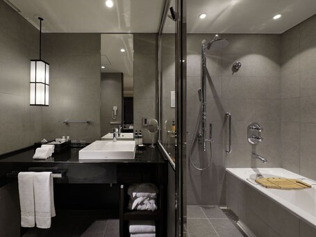 Hotel Granvia Kyoto - Image 43