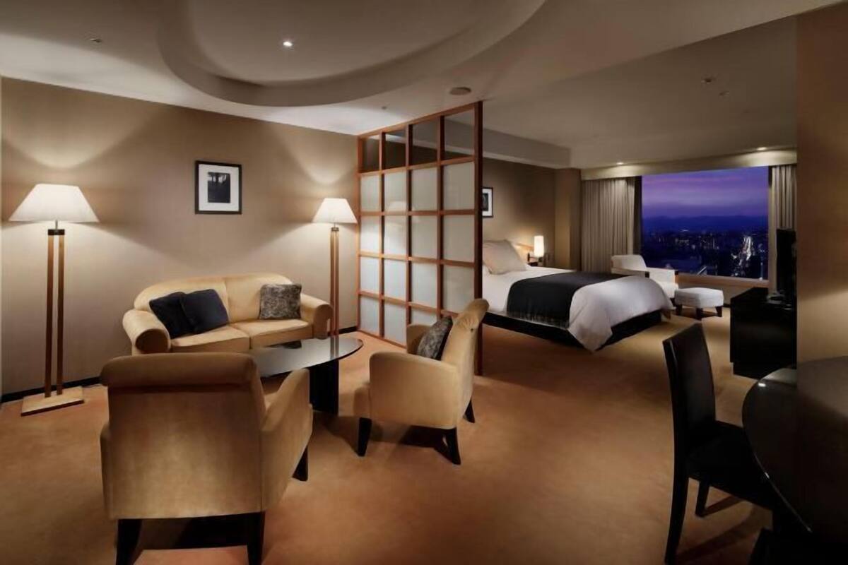 Ropa de cama de alta calidad, edredón y minibar 