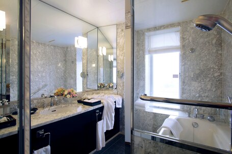 Hotel Granvia Kyoto - Image 42