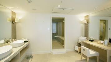 Royal Suite Maisonette Room, Non Smoking, 174.5sqm | Bathroom | Combined shower/tub, deep soaking tub, hair dryer, slippers