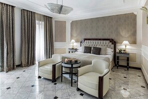 1 slaapkamer, luxe beddengoed, donzen dekbedden, een minibar