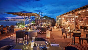 Private beach nearby, snorkelling, waterskiing, beach bar