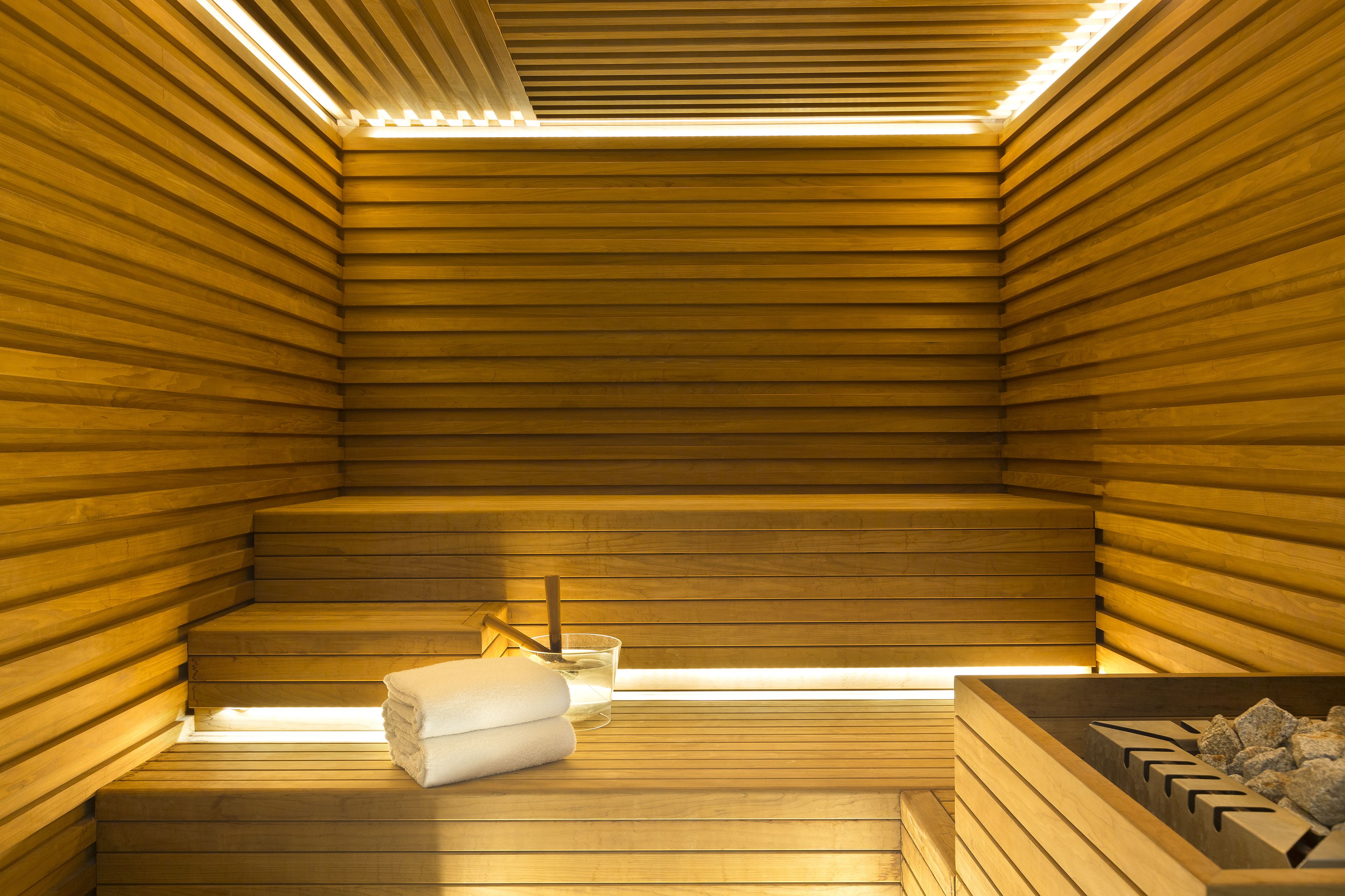 couples treatment room(s), body treatments, hot stone massages