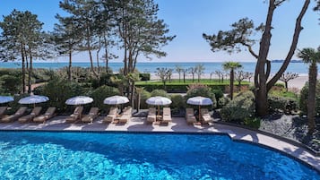 บริเวณภายนอก