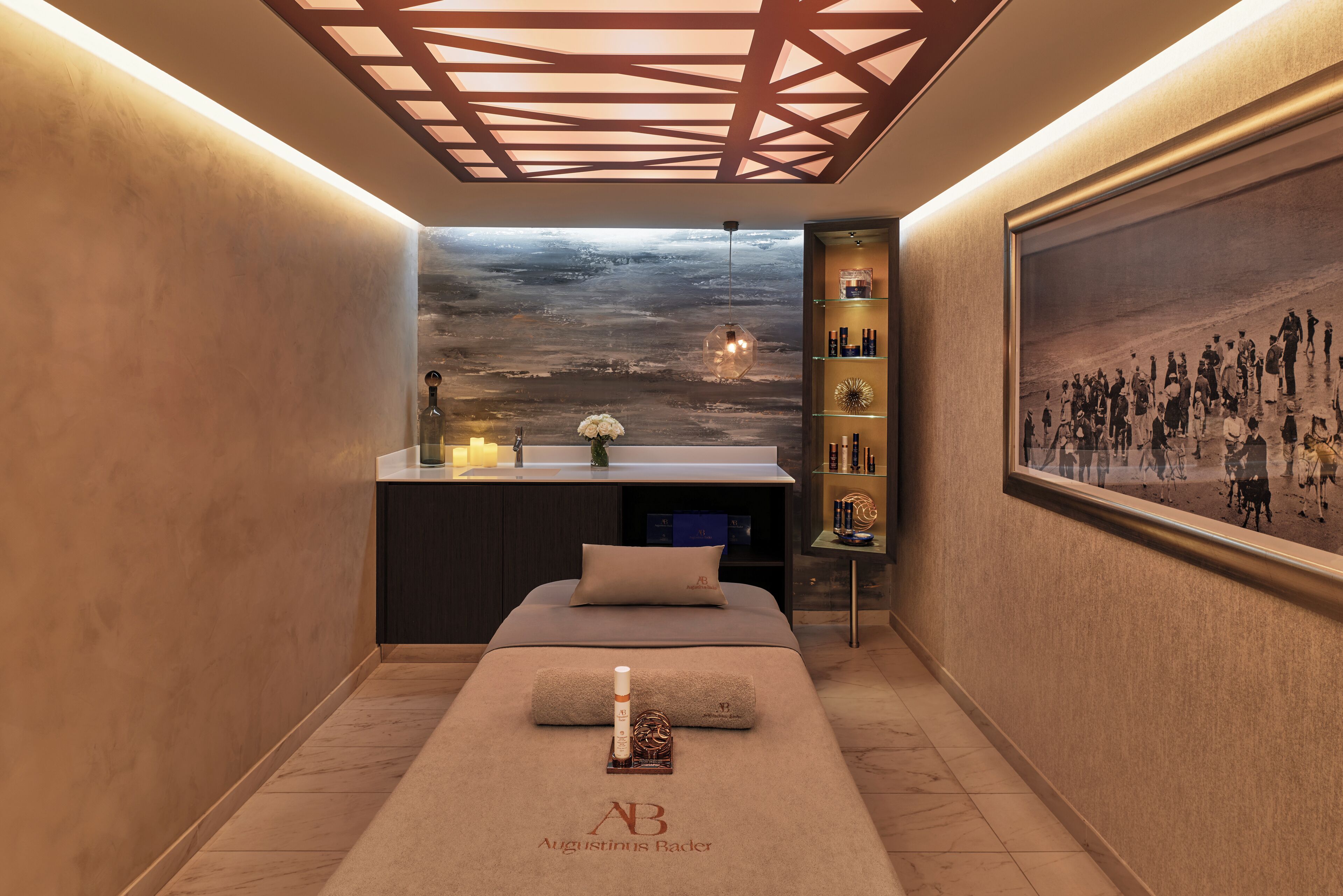 Salas de tratamiento para parejas, un sauna, baño turco