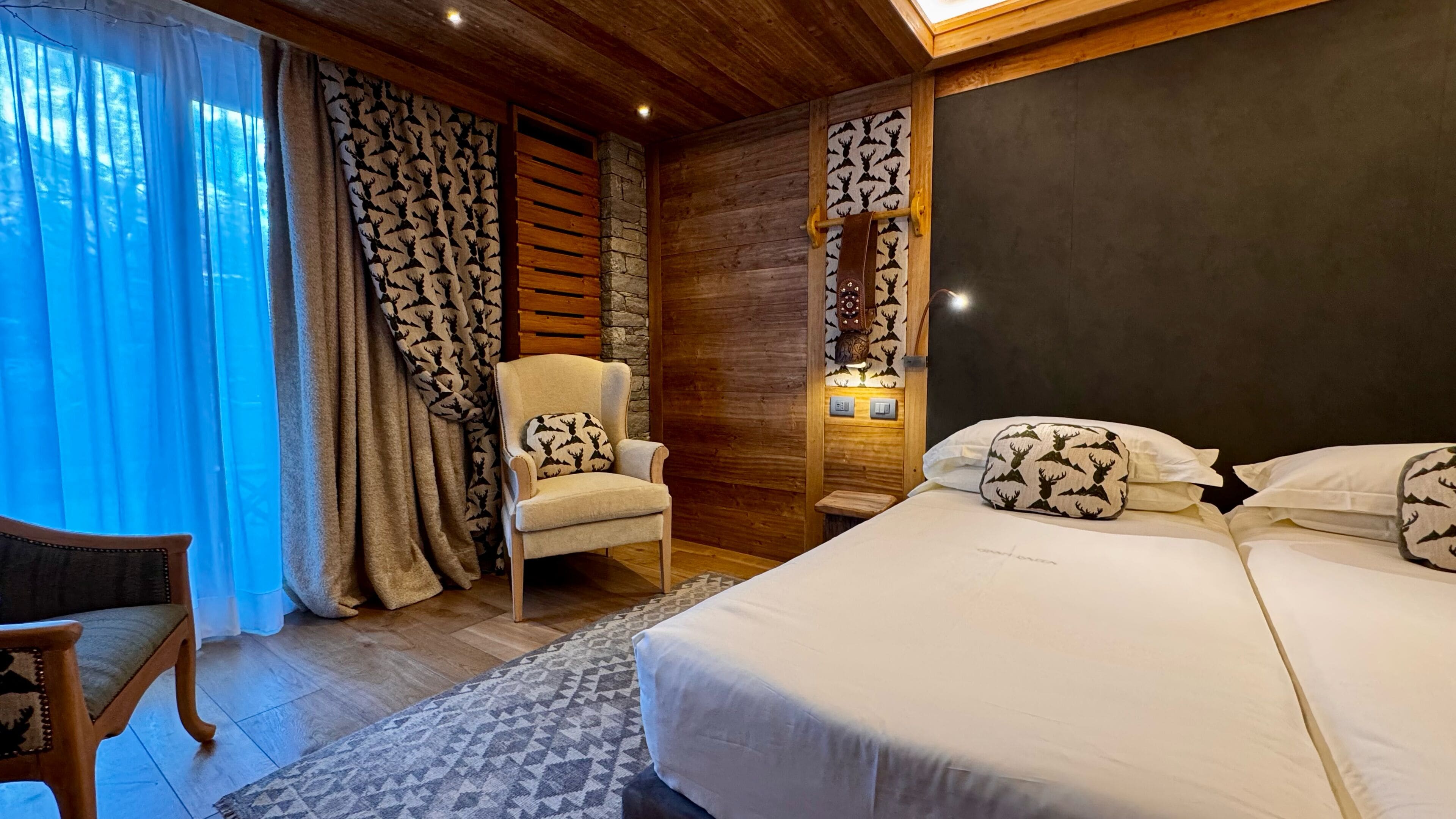 suite des artistes du mont blanc | 1 bedroom, premium bedding, down duvets, memory-foam beds