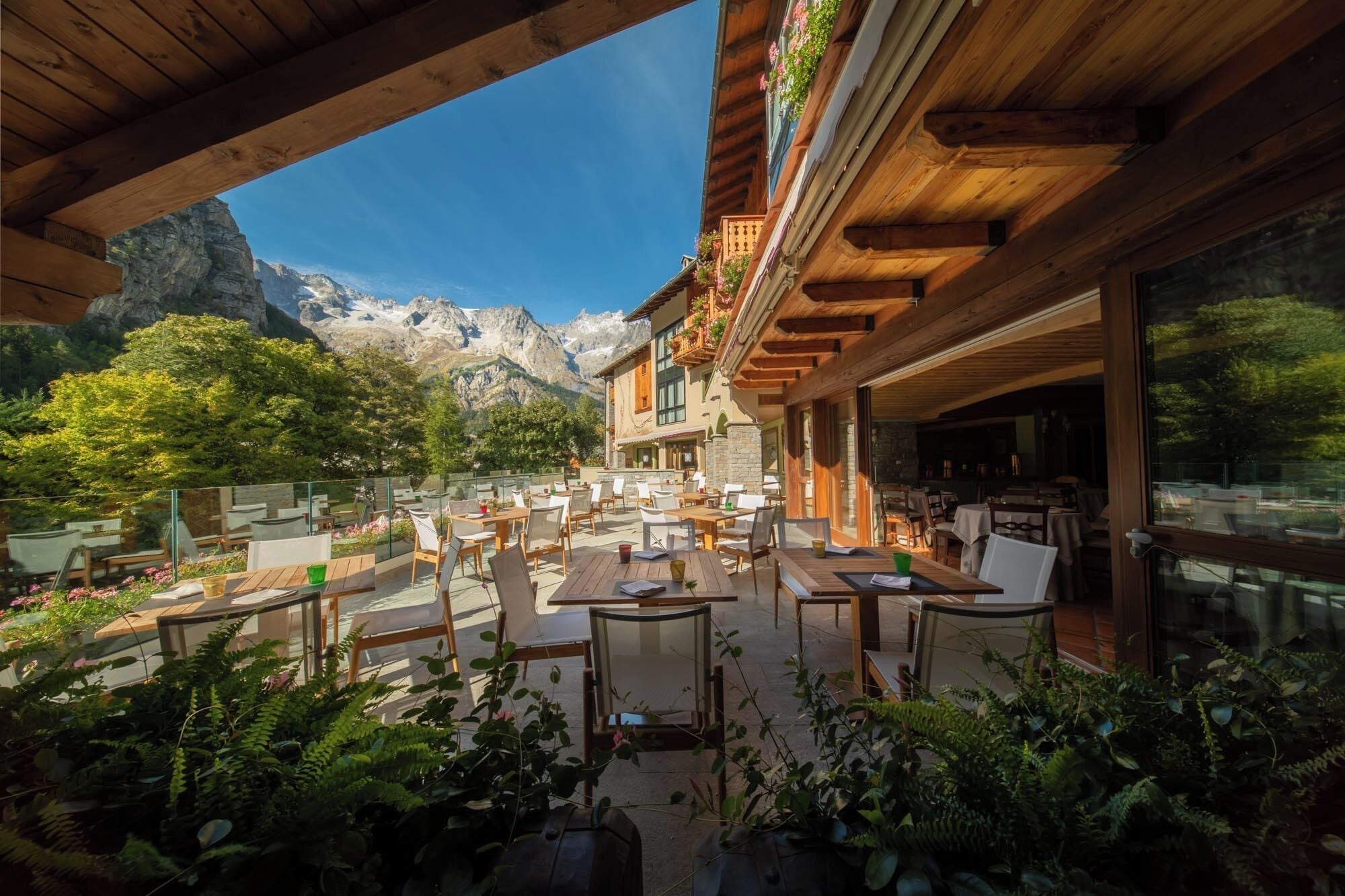 suite des artistes du mont blanc | terrace/patio