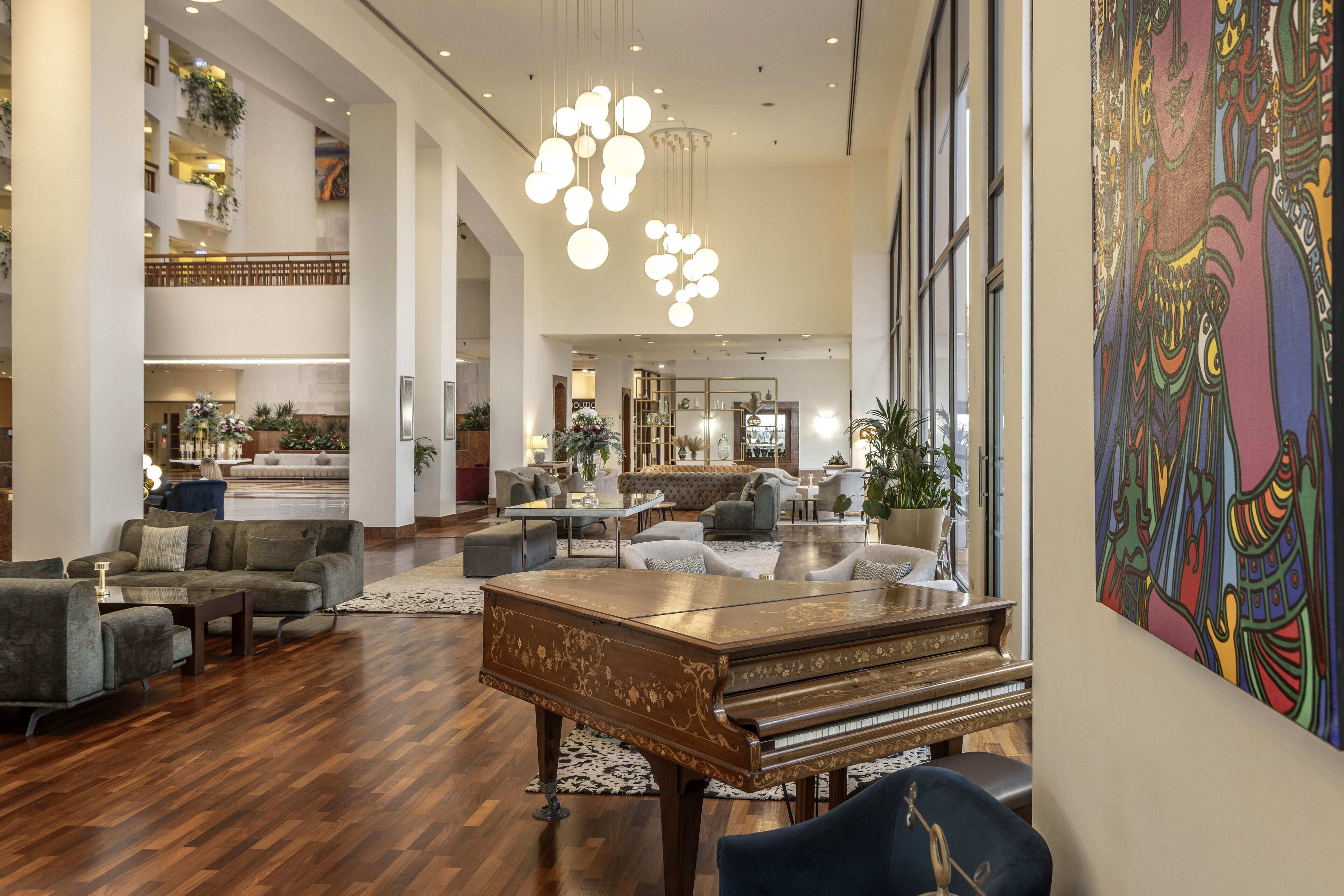 Photo - St Raphael Resort