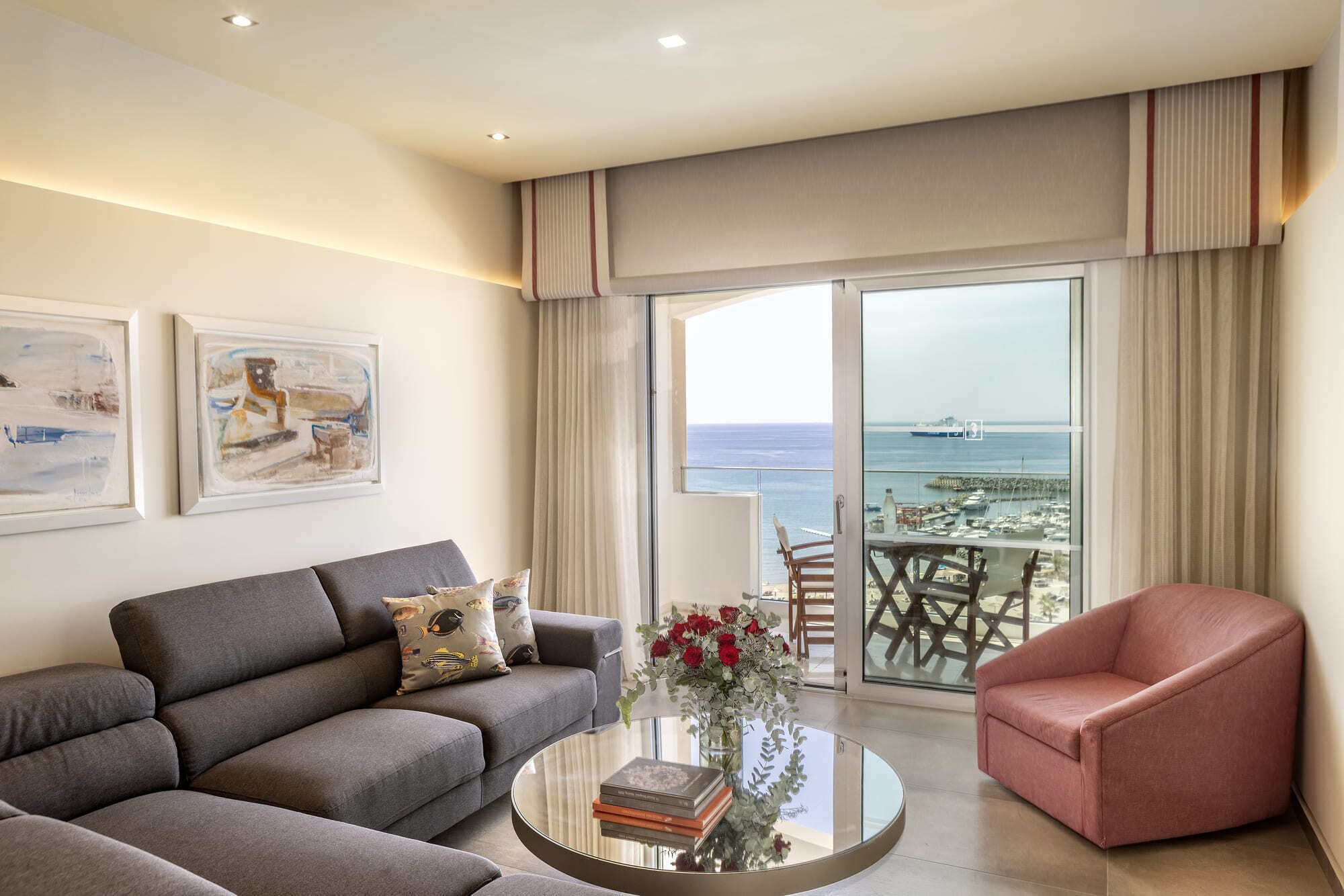 presidential suite | living area | 26-inch tv with satellite channels, ping pong