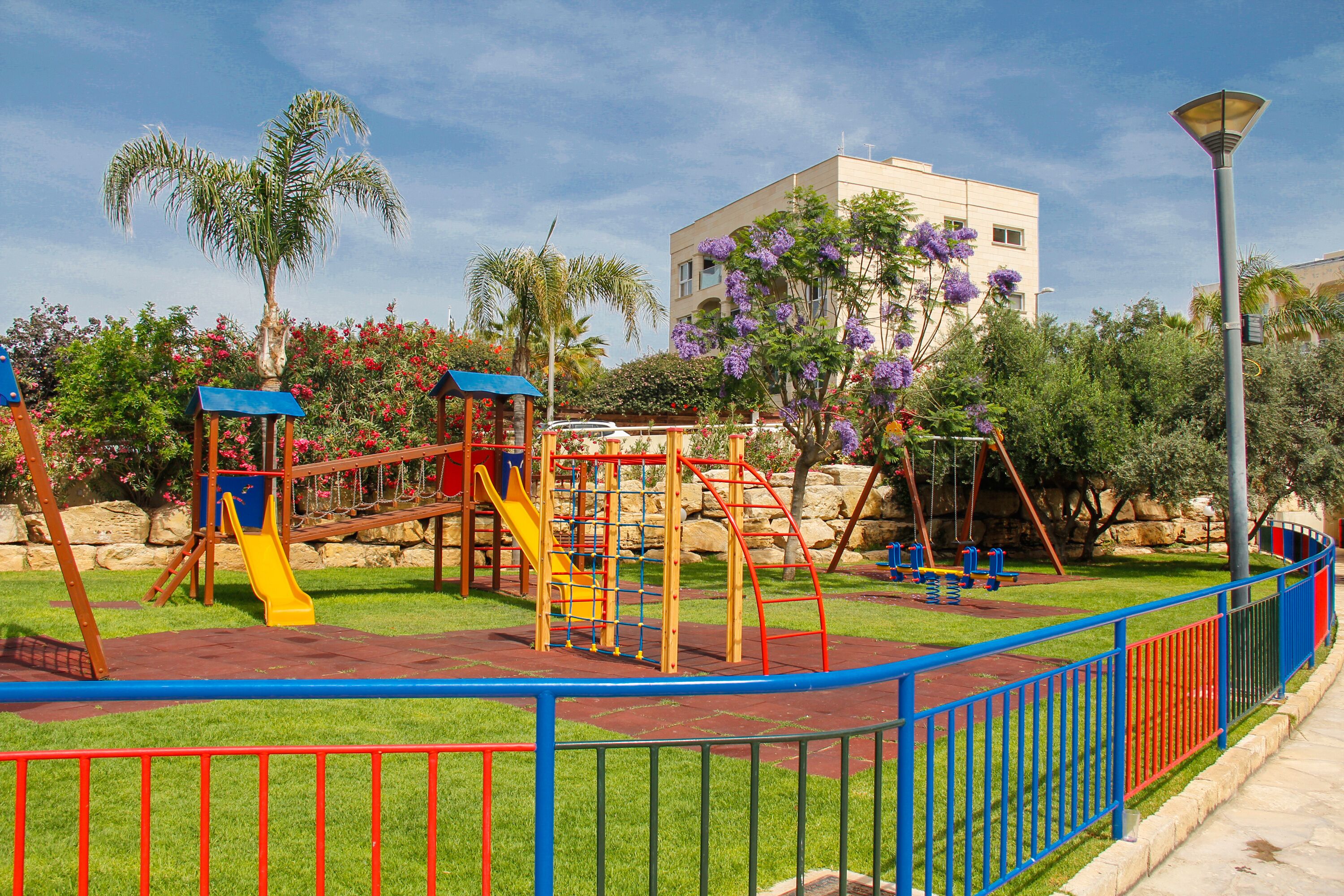 children’s play area – outdoor