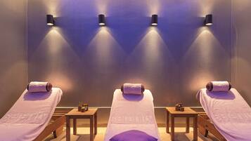 Couples treatment rooms, sauna, hot tub, steam room, body treatments