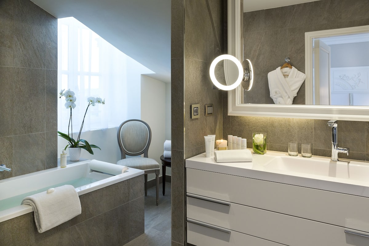 free toiletries, hair dryer, bathrobes, slippers