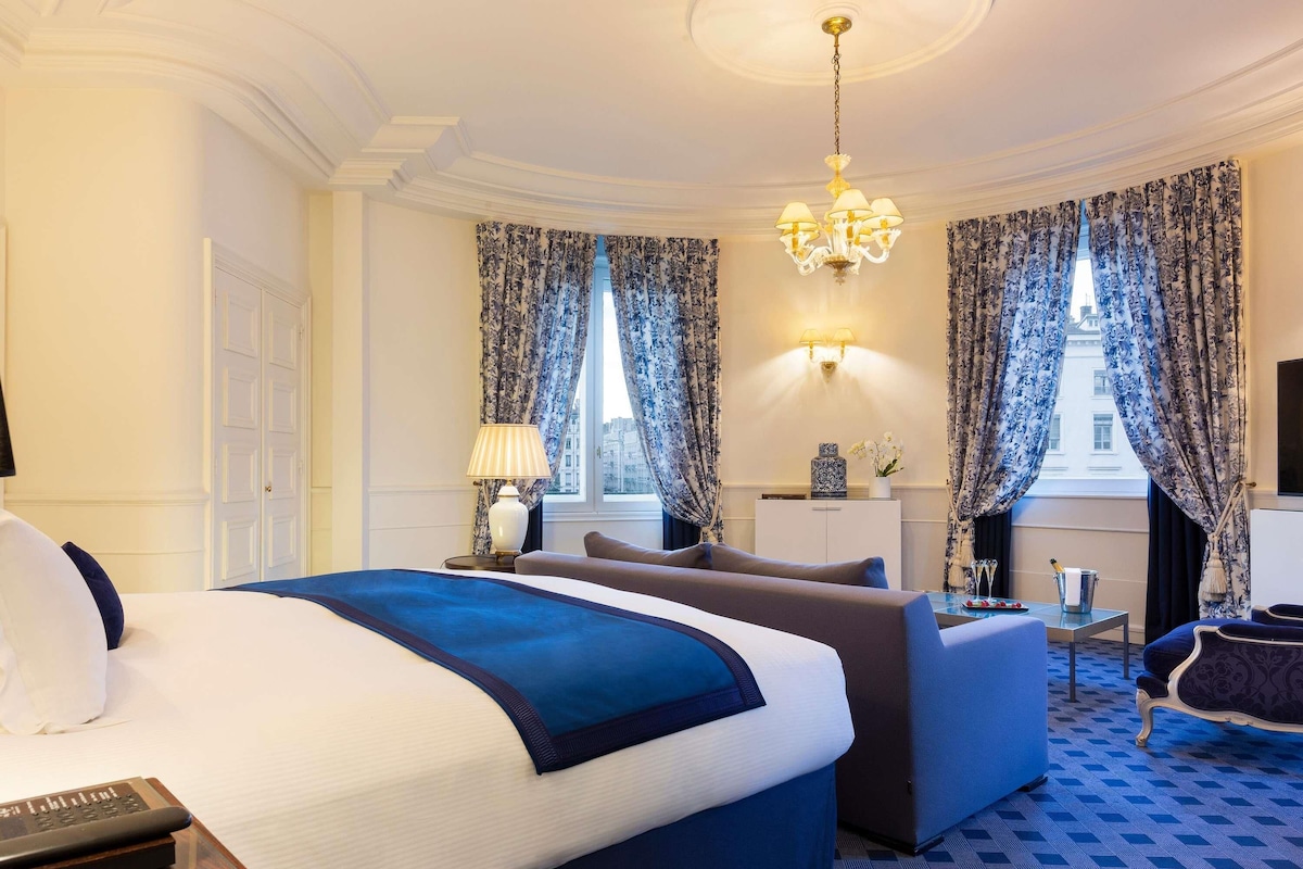 Junior Suite Rotonde, vue panoramique sur Lyon
