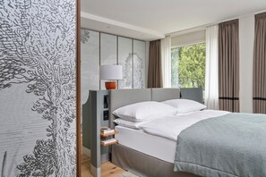 Habitació executiva | Roba de llit hipoal·lergògena, minibar i caixa forta a l'habitació 