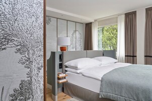 Ropa de cama hipoalergénica y minibar
