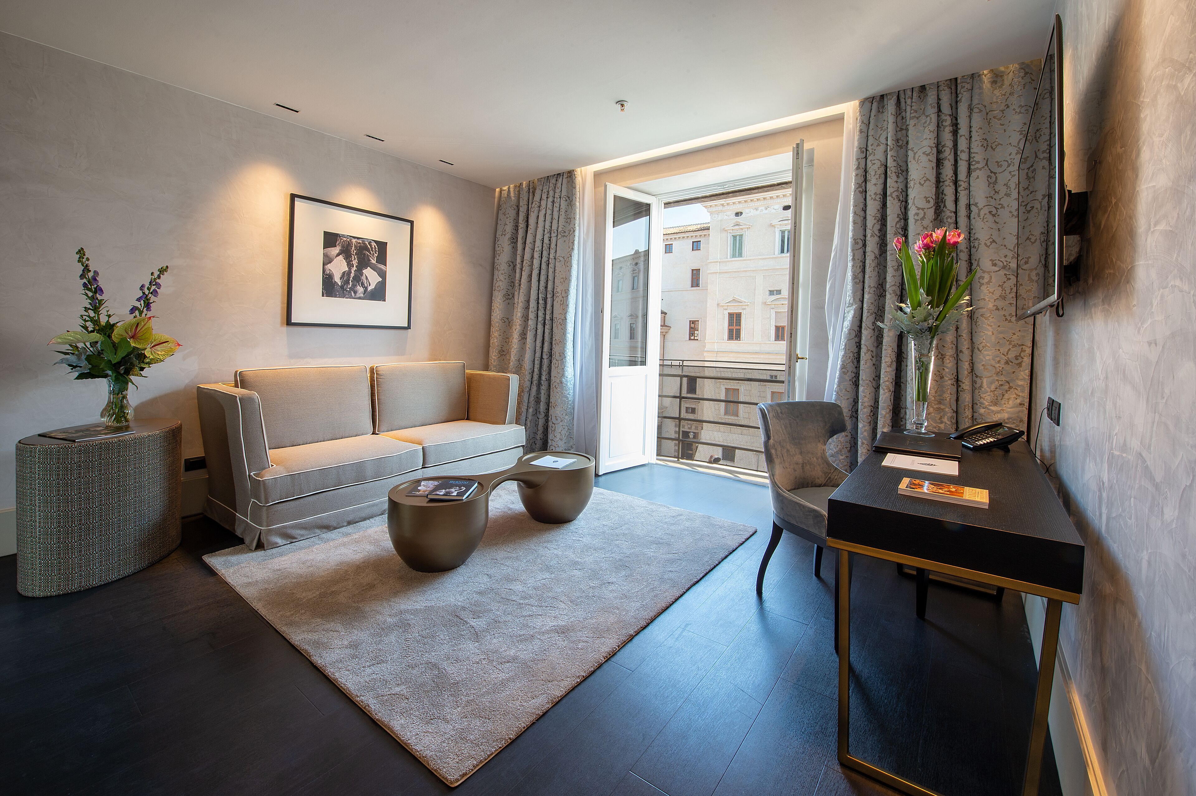 1 bedroom, premium bedding, minibar, in-room safe