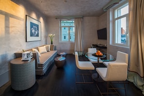 Living room - Sina Bernini Bristol, Autograph Collection (Rome)