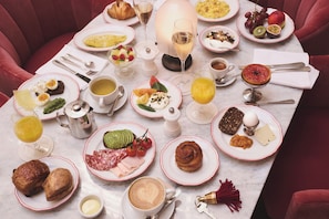 Daily buffet breakfast (EUR 30 per person)