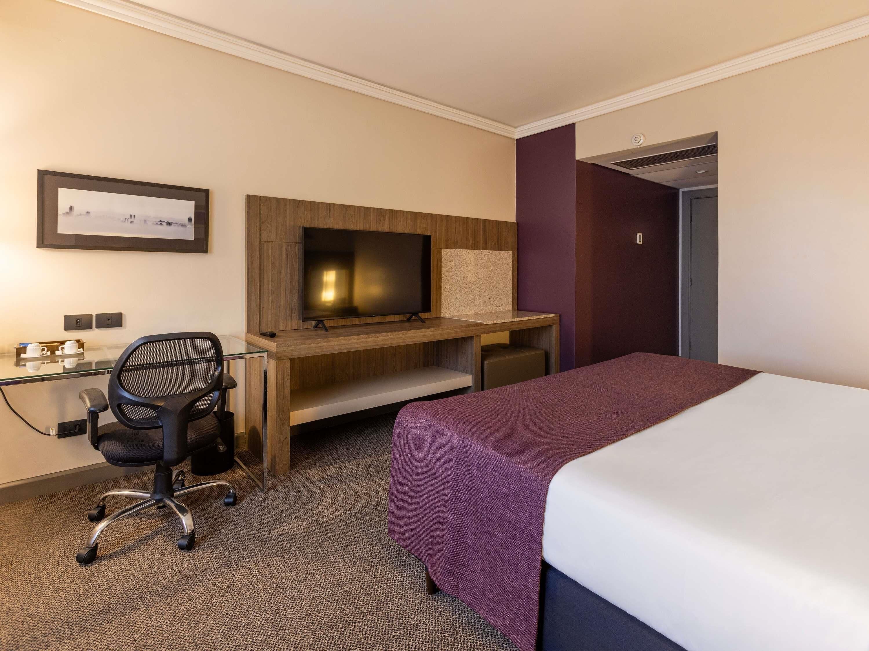 Luxury Room, 1 Queen Bed