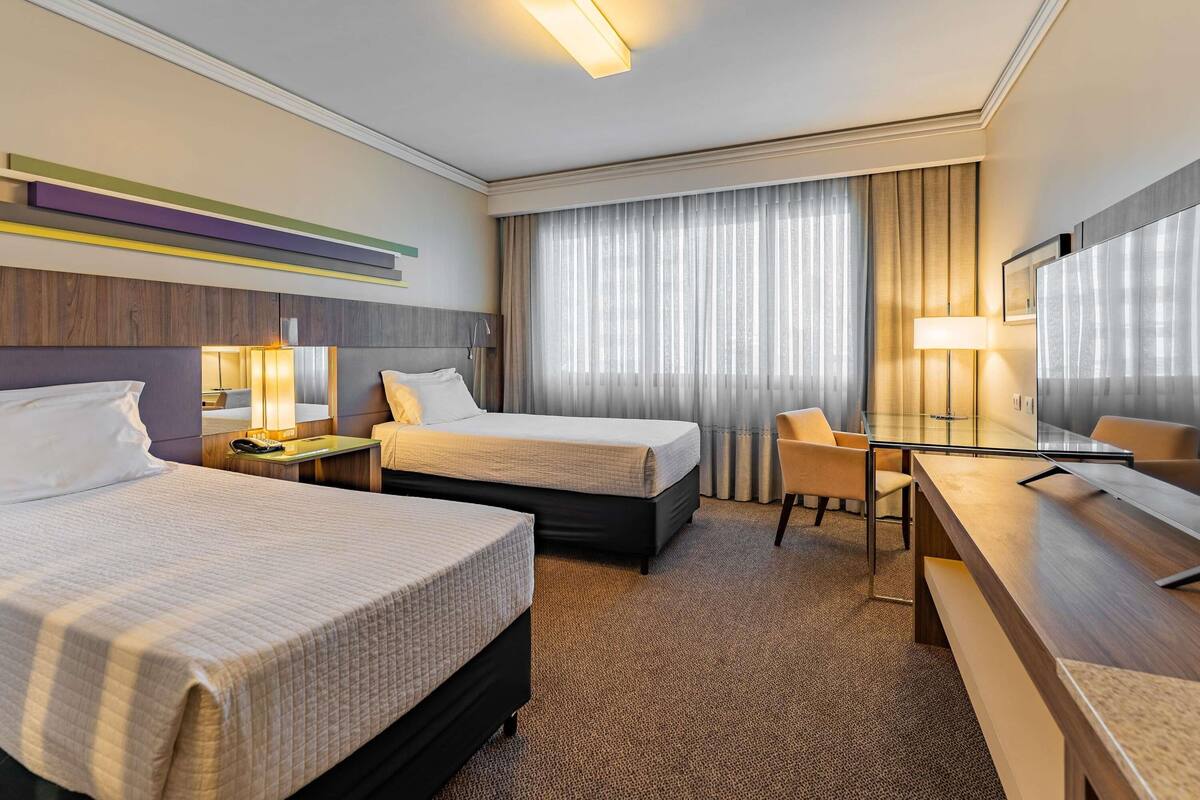 Superior Room, 2 Twin Beds | Hypo-allergenic bedding available, pillowtop beds, minibar, in-room safe
