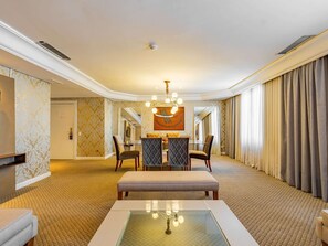Hypo-allergenic bedding, pillowtop beds, minibar, in-room safe