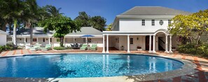 3 outdoor pools, pool umbrellas, sun loungers