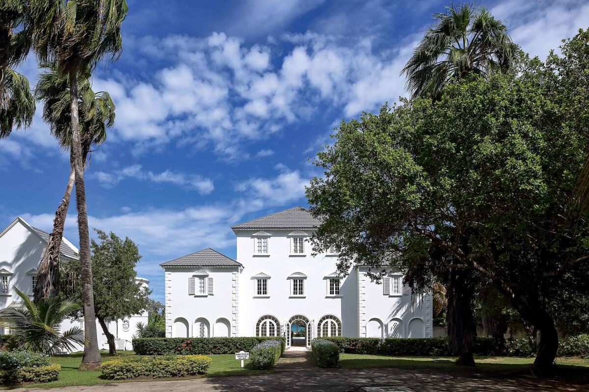 6 Bedroom Ocean View Villa | Extérieur