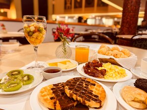 Daily buffet breakfast (BRL 64 per person)