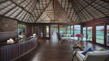 Couples treatment room(s), hot tub, body treatments, aromatherapy