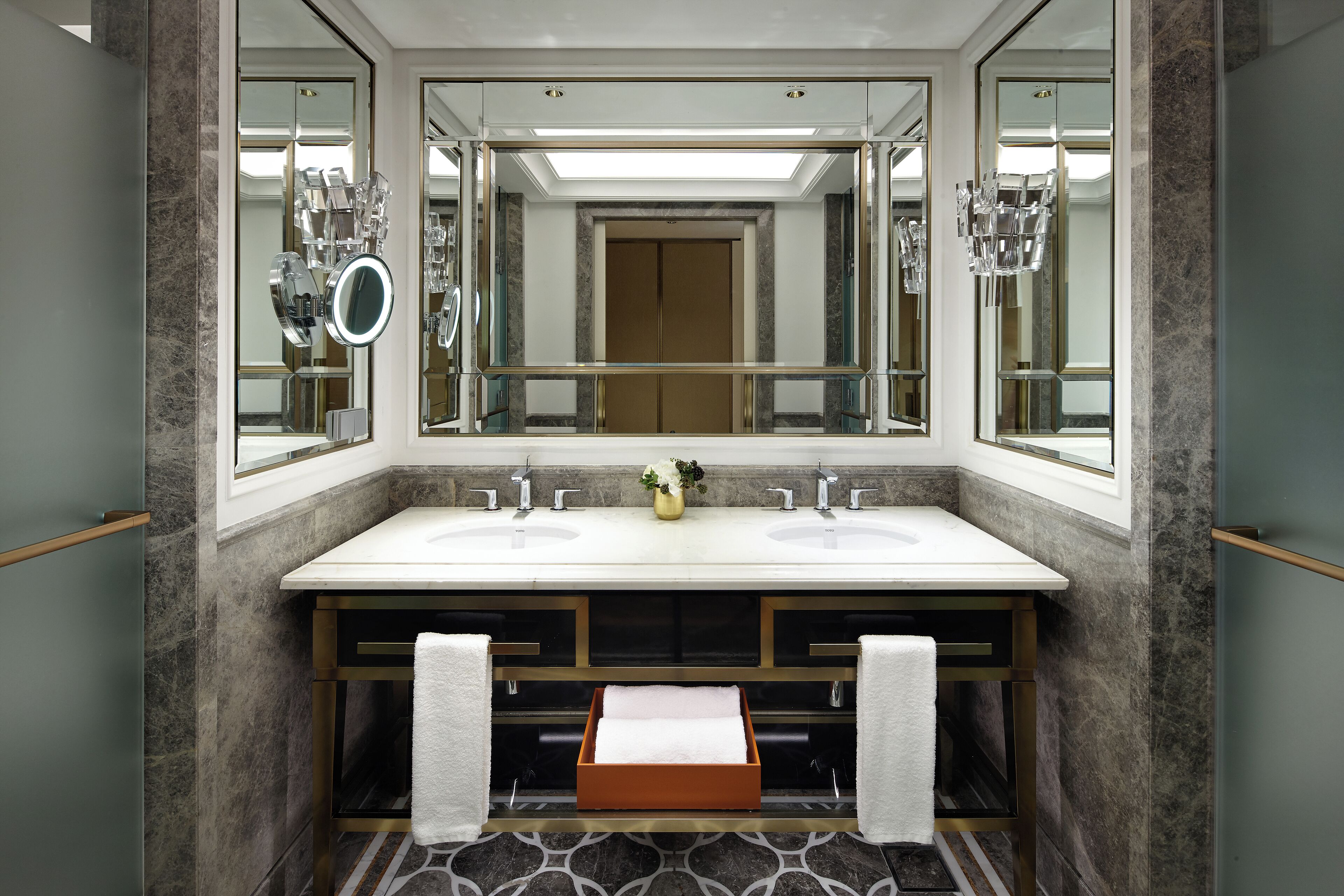 separate bathtub and shower, hair dryer, bathrobes, slippers