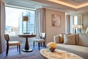 Egyptian cotton sheets, premium bedding, down duvets, minibar