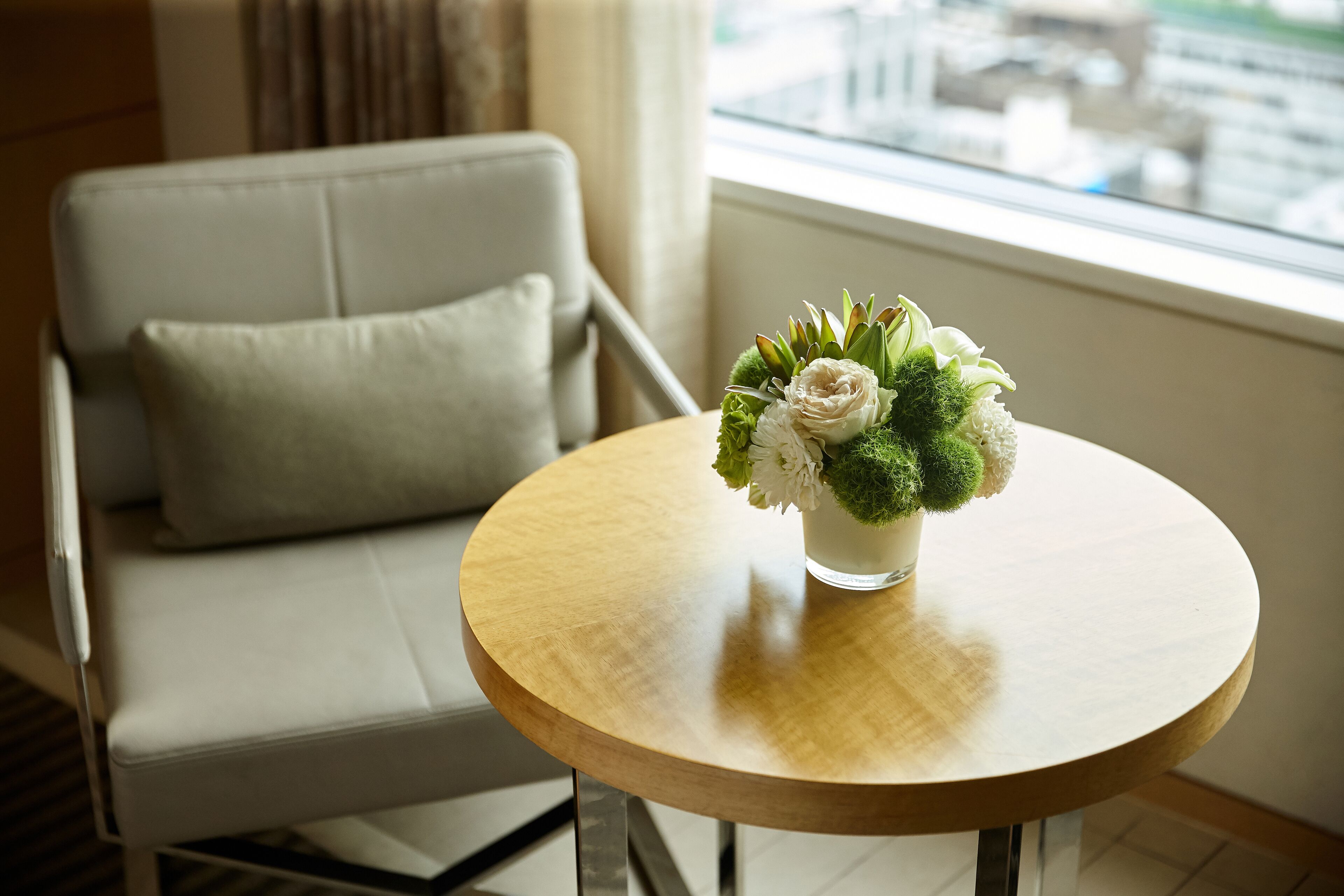 egyptian cotton sheets, premium bedding, down duvets, minibar