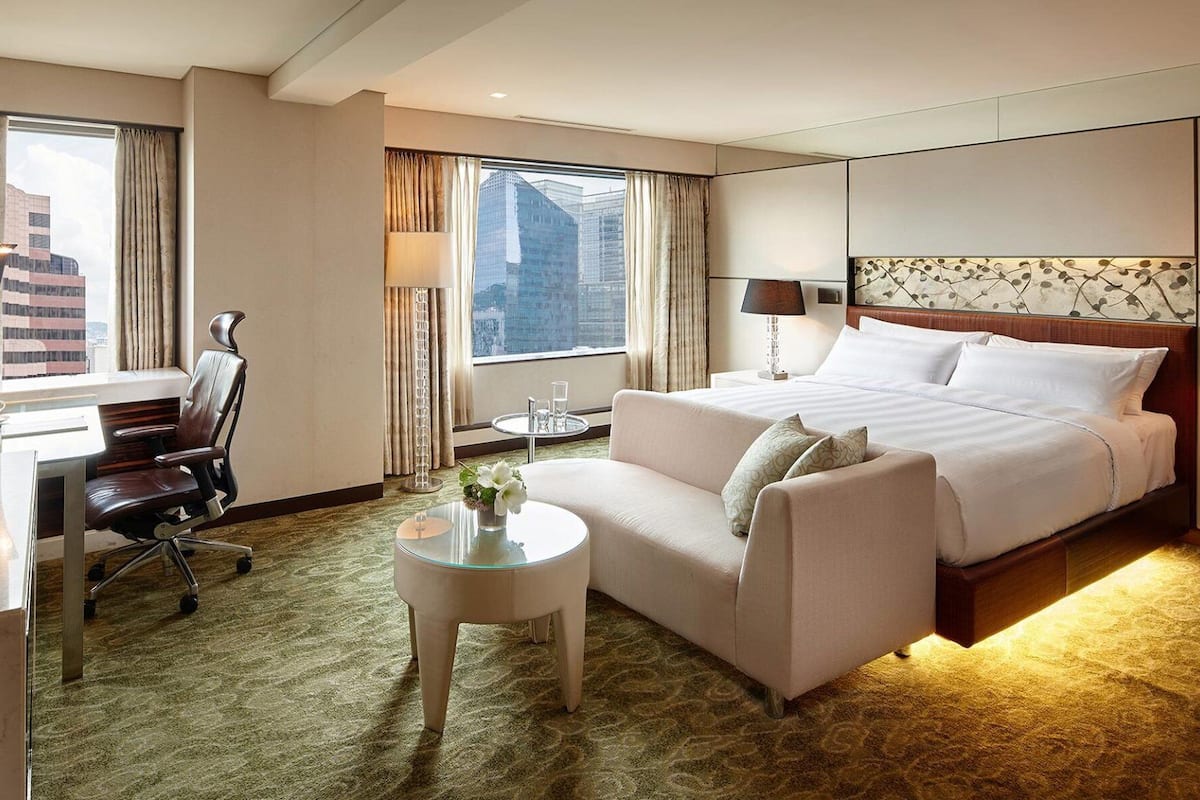 Egyptian cotton sheets, premium bedding, down duvets, minibar