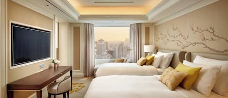 Executive Tower Deluxe Suite Twin (La Cime Access) | Egyptian cotton sheets, premium bedding, down comforters, minibar