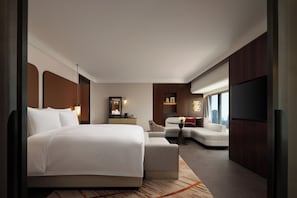 1 bedroom, down comforters, minibar, in-room safe - The Kunlun Hua Ting Hotel & Towers,Shanghai (Shanghai)