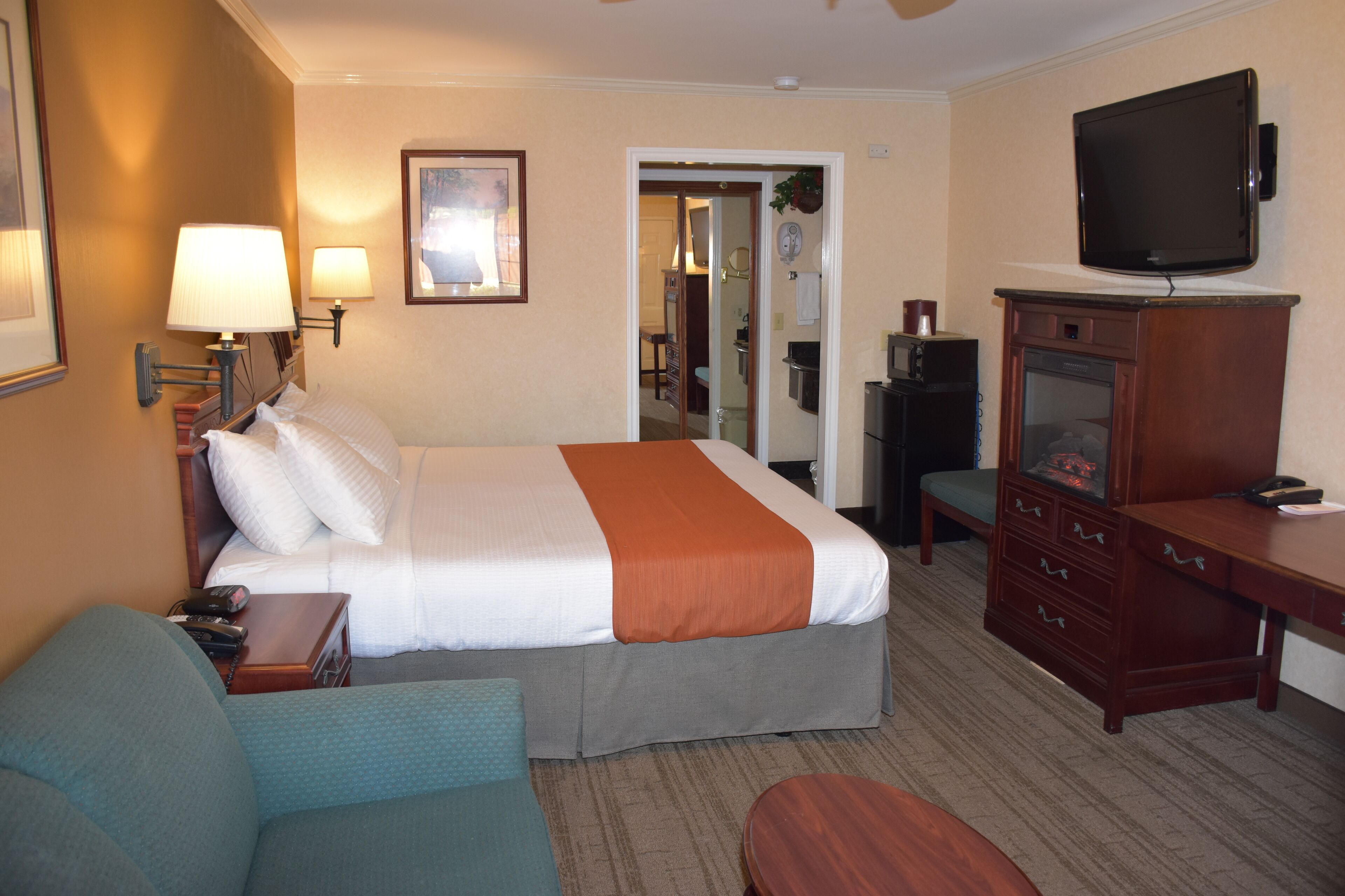 deluxe room, 1 king bed | view from room