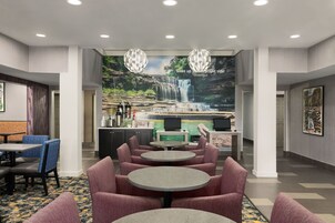 Alimentação e bebidas