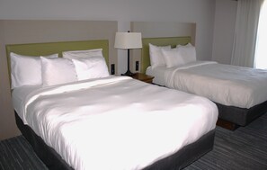 Premium bedding, in-room safe, individually decorated