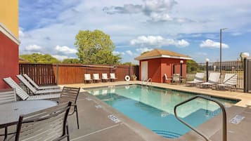 Outdoor pool, sun loungers