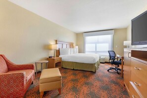 Standard Room, 1 King Bed, Accessible, Non Smoking | In-room safe, desk, laptop workspace, iron/ironing board