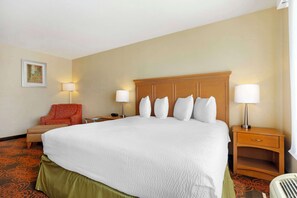 In-room safe, desk, laptop workspace, iron/ironing board - Best Western Plus Waco North (Waco)