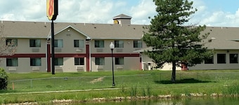 Super 8 by Wyndham Omaha Eppley Airport/Carter Lake