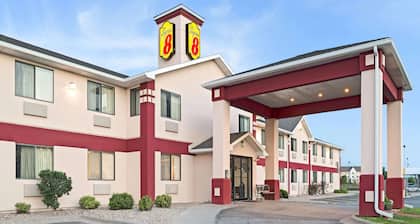 Super 8 by Wyndham Omaha Eppley Airport/Carter Lake