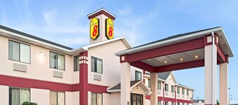 Super 8 by Wyndham Omaha Eppley Airport/Carter Lake